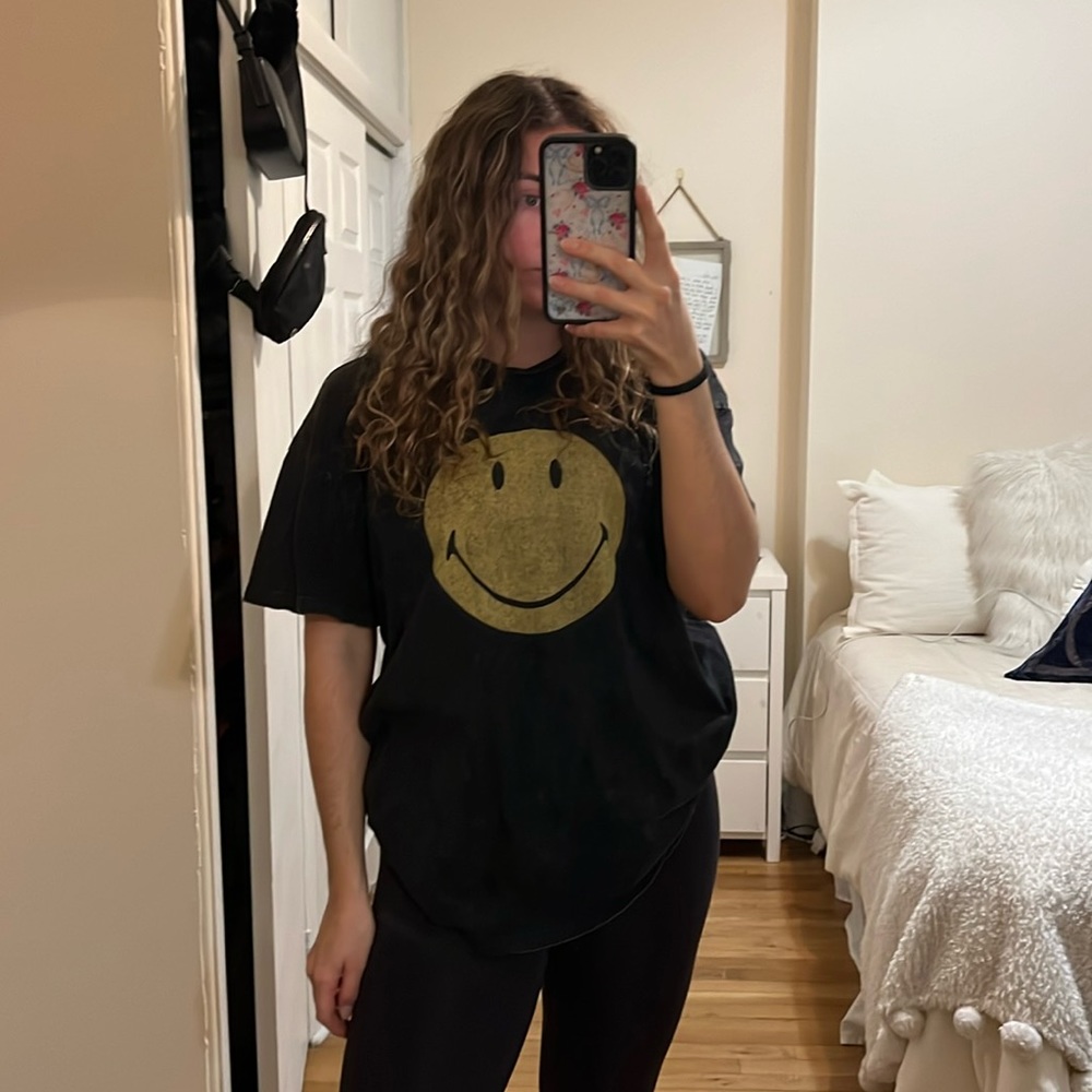 Smiley face tee